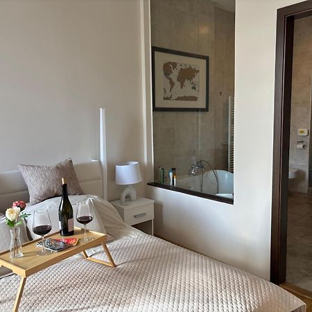 Synagogue Gozsdu Corner Apartment 布达佩斯 外观 照片