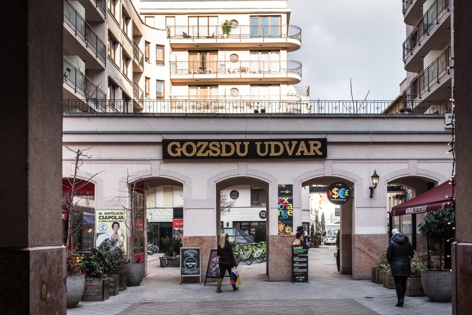 Synagogue Gozsdu Corner Apartment 布达佩斯 外观 照片