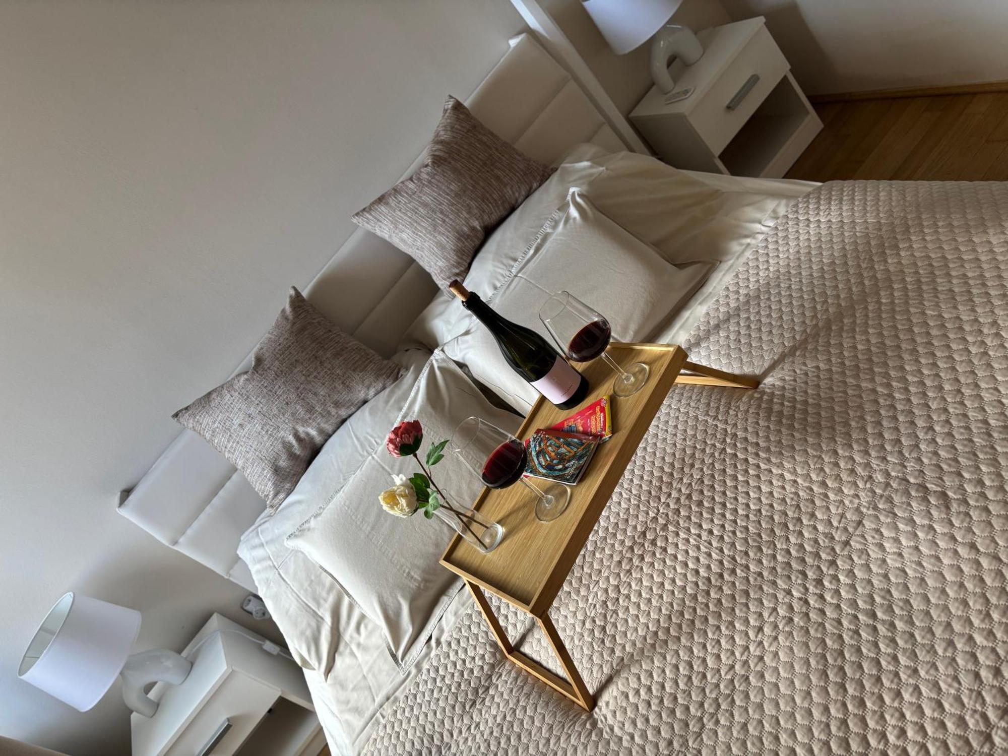 Synagogue Gozsdu Corner Apartment 布达佩斯 外观 照片