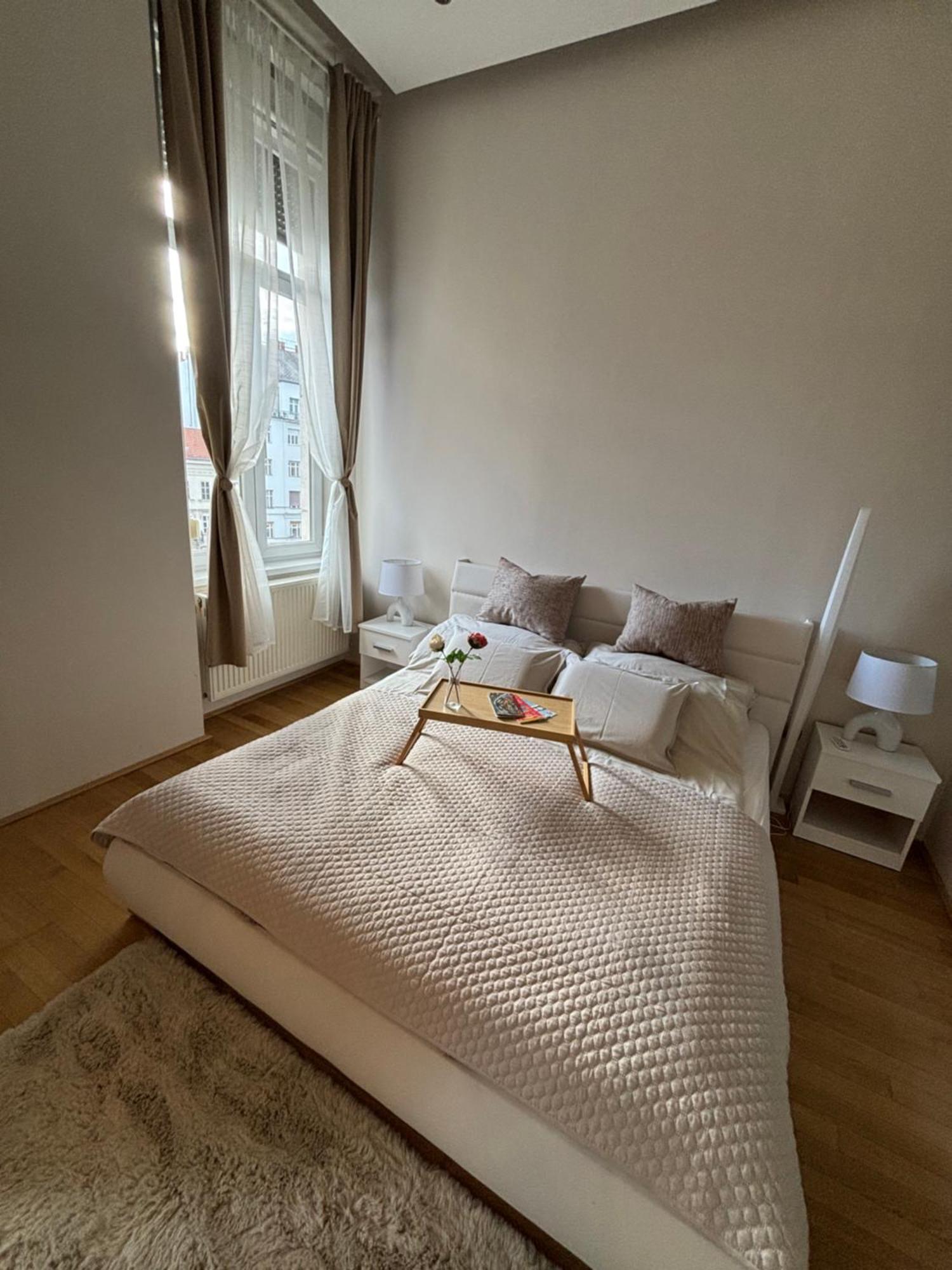 Synagogue Gozsdu Corner Apartment 布达佩斯 外观 照片
