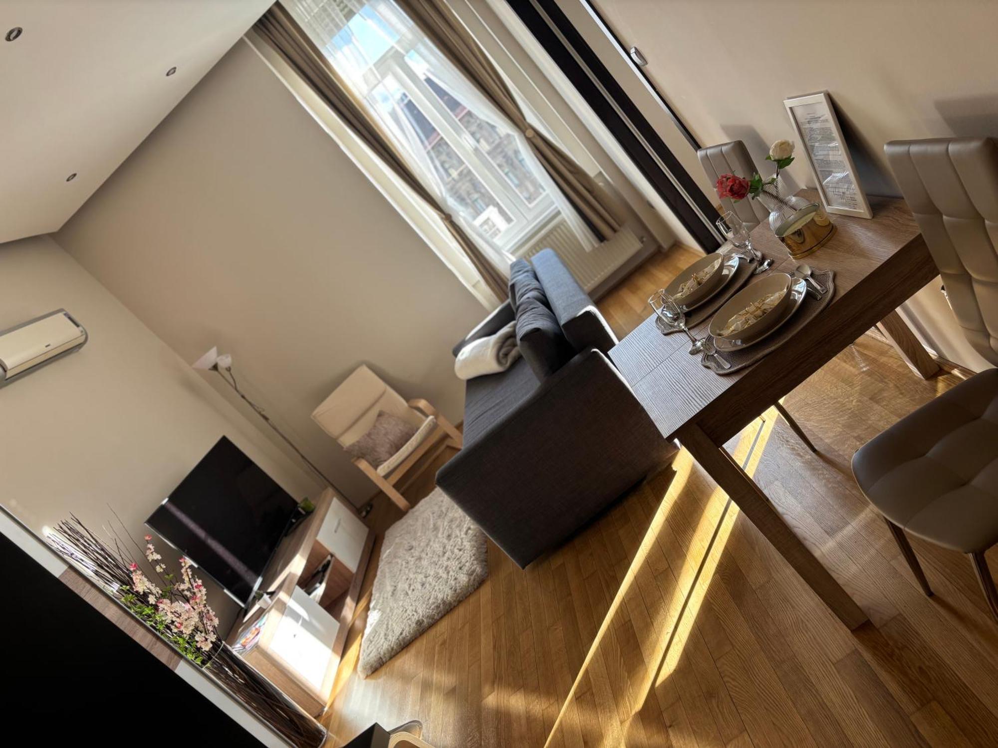 Synagogue Gozsdu Corner Apartment 布达佩斯 外观 照片
