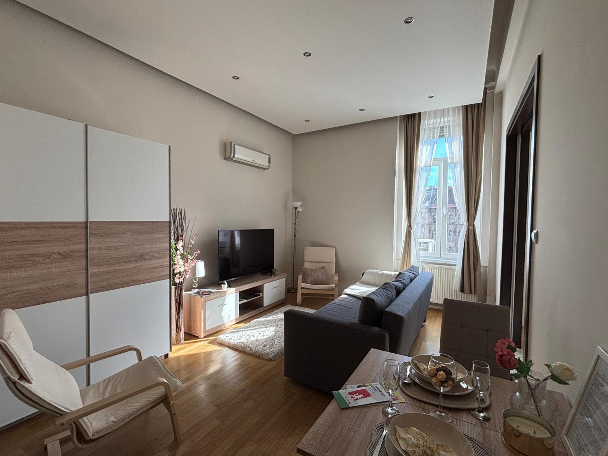 Synagogue Gozsdu Corner Apartment 布达佩斯 外观 照片