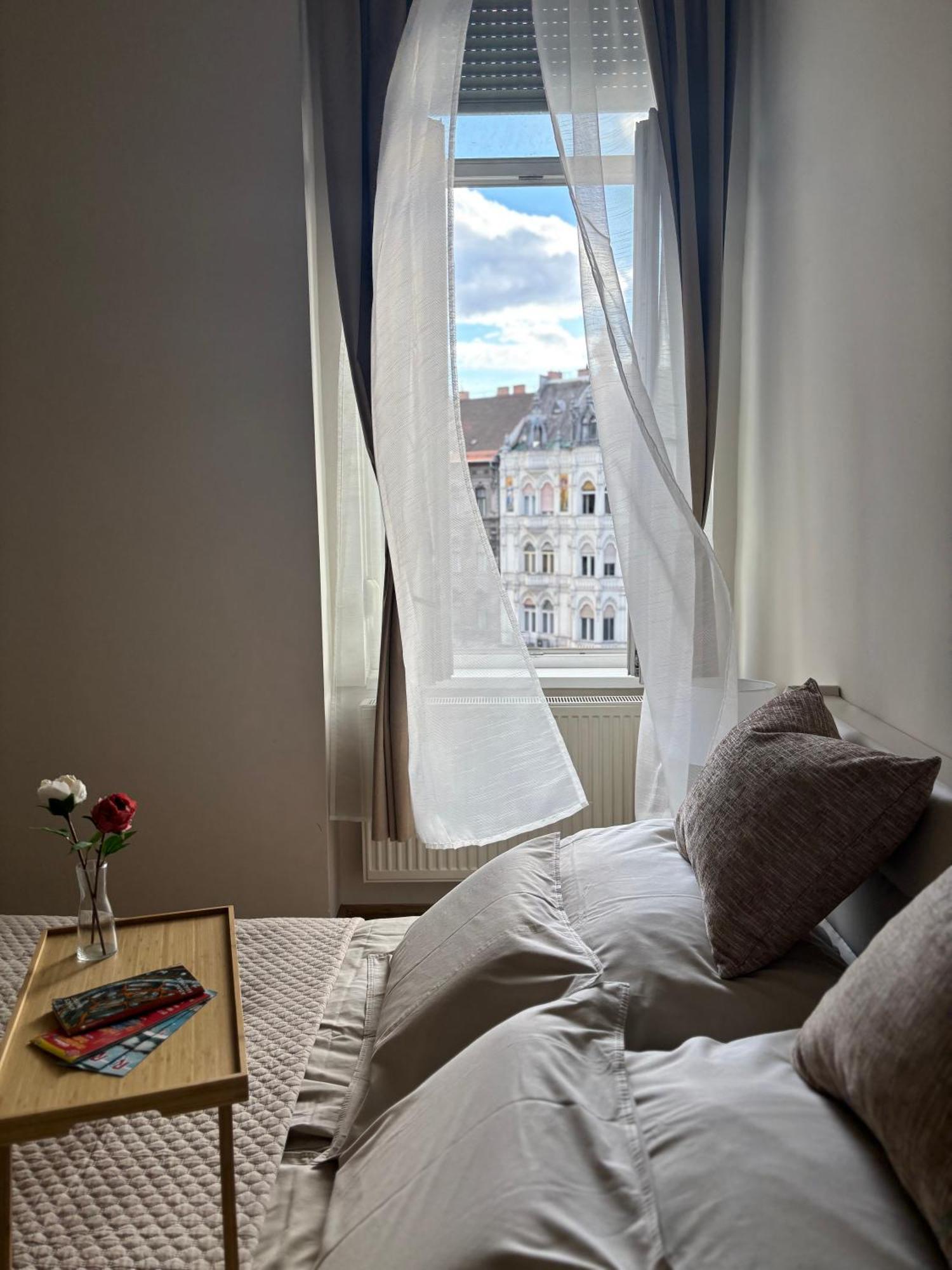 Synagogue Gozsdu Corner Apartment 布达佩斯 外观 照片